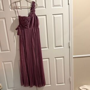 Elegant  One-Shoulder Dress